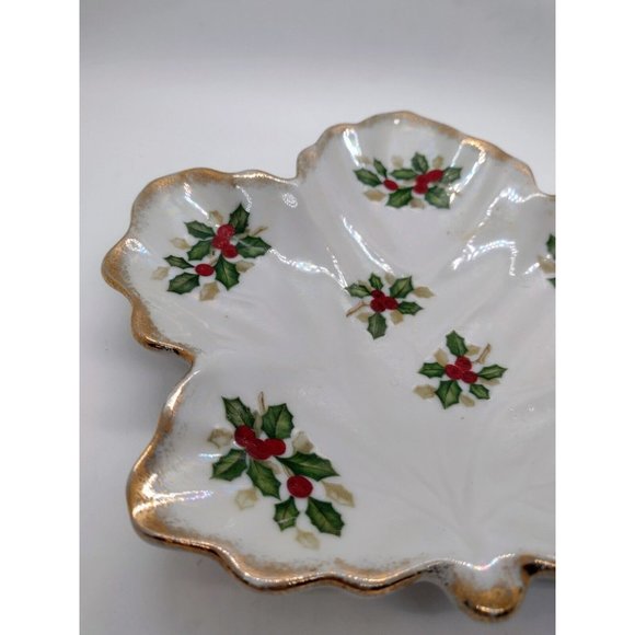 Vintage Christmas Holly Leaf Trinket Serving Dish 7 in Porcelain Gold Holiday - Picture 2 of 5